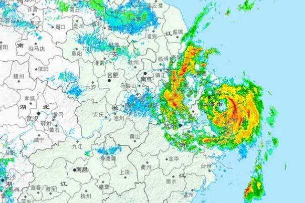 直播:台风贝碧嘉登陆上海浦东